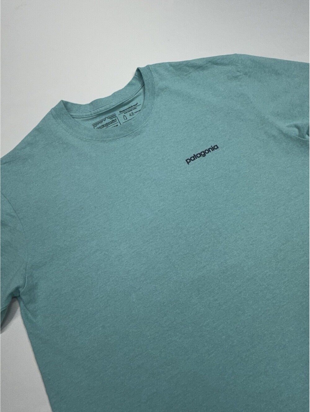 Patagonia Responsibili-Tee Shirt Men's Medium Blue Graphic Logo Hiking Outdoor